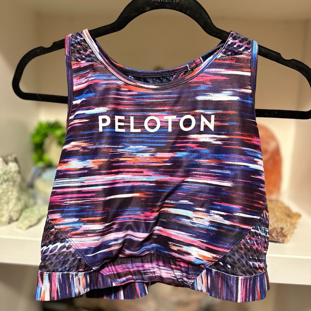 Peloton Women's Vibrant Striped Crop Top
